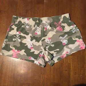🌺💀 Small No Boundaries camo skull cotton shorts